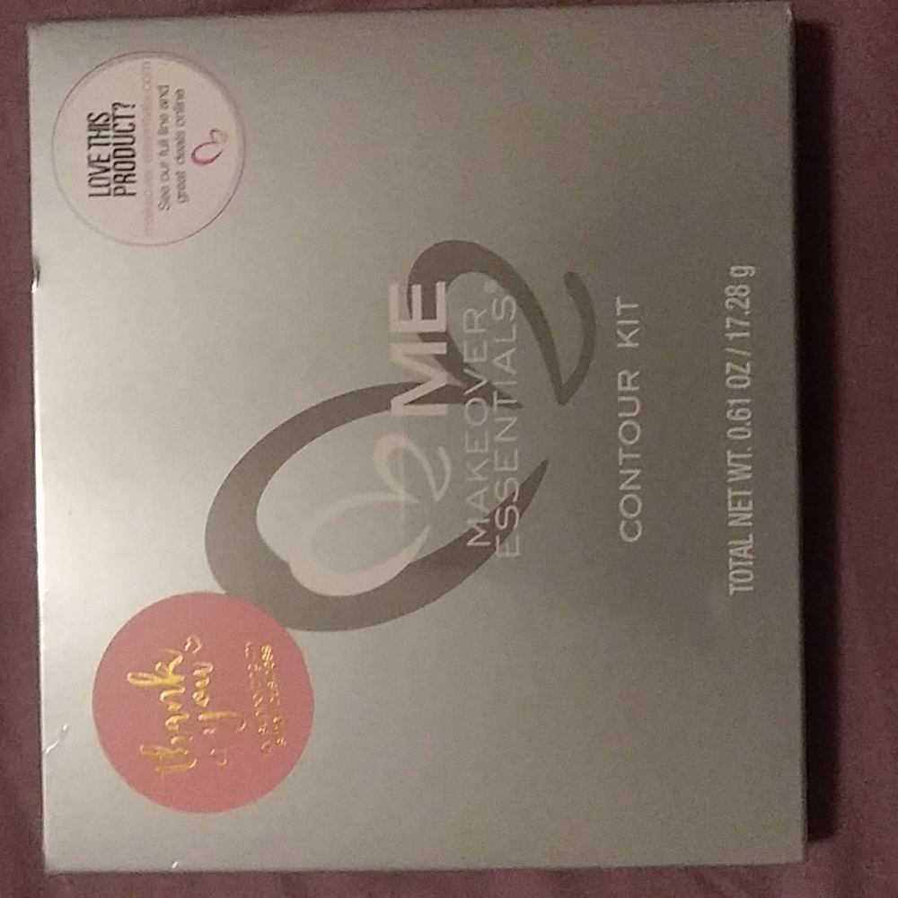 Me Makeover Essentials Contour kit